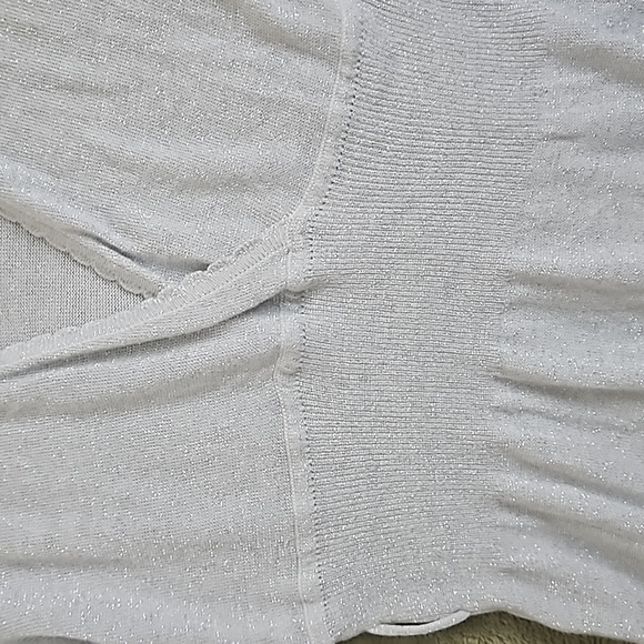 Say What? Short sleeve V neck top - Picture 5 of 12